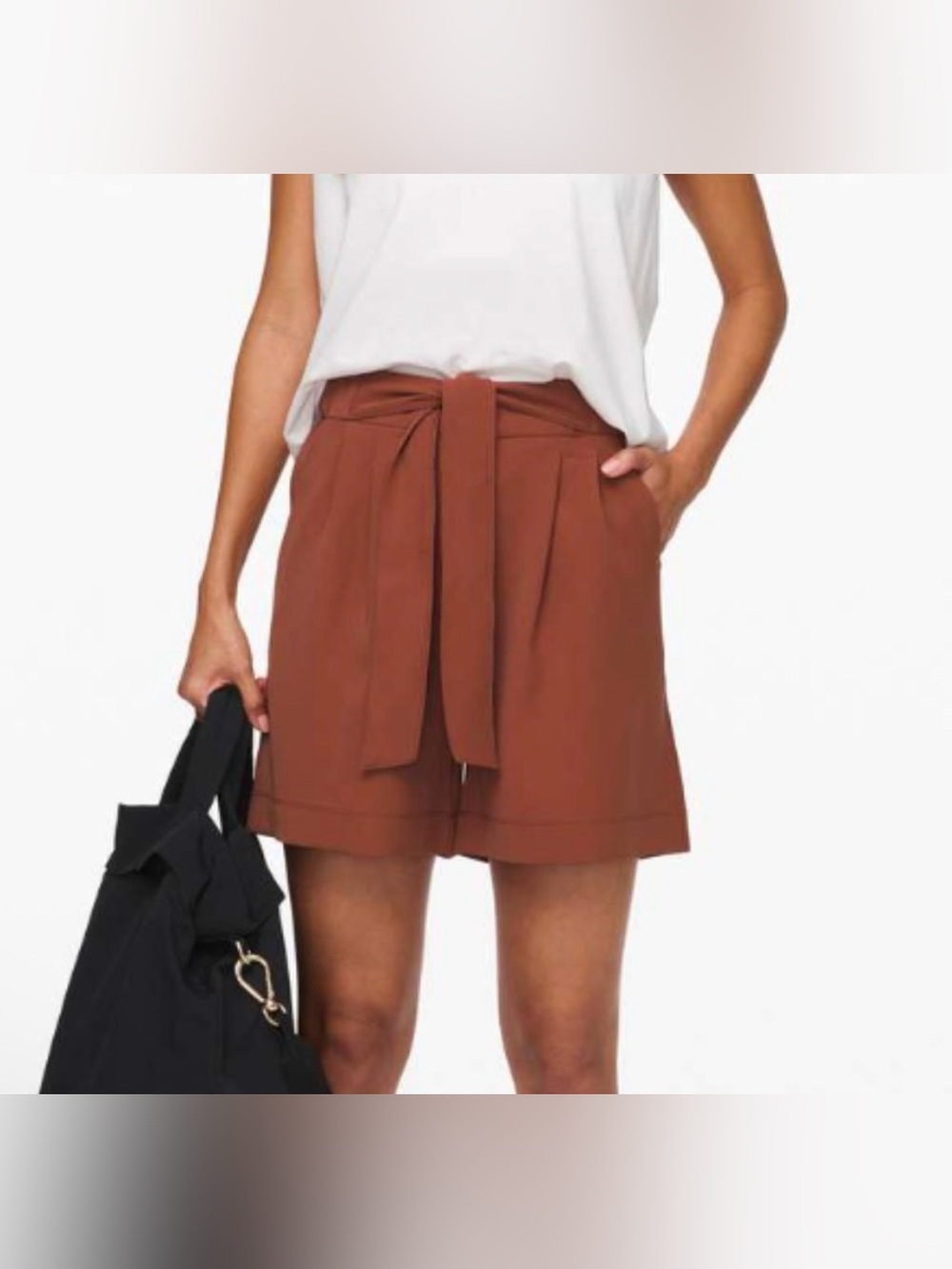 Lululemon Noir Short 5.5” Rustic Clay Size 6